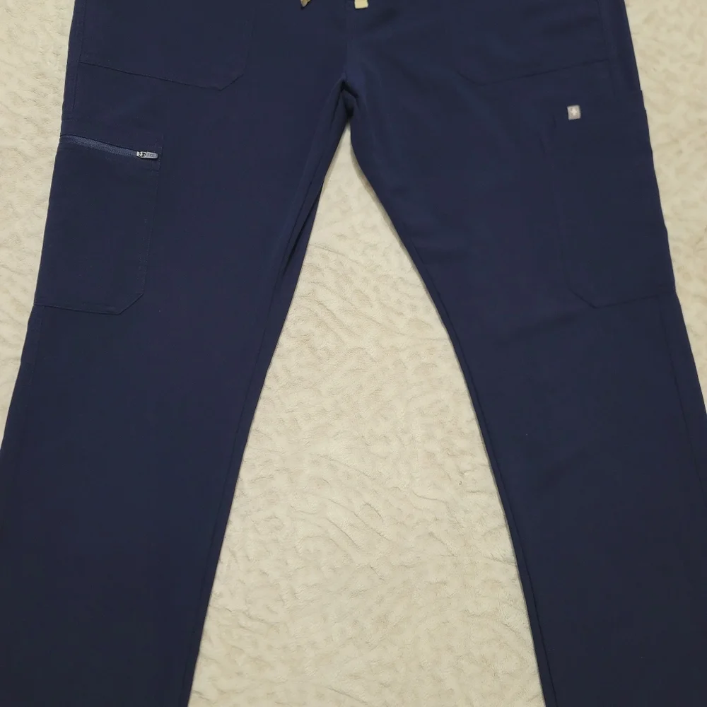 FIGS- Cairo Cargo Scrub Pants Men's Navy Blue Size XXL Medical Nurse Doctor
